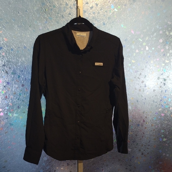 Columbia Women's Black Button Down Long Sleeves Shirt - Picture 3 of 17